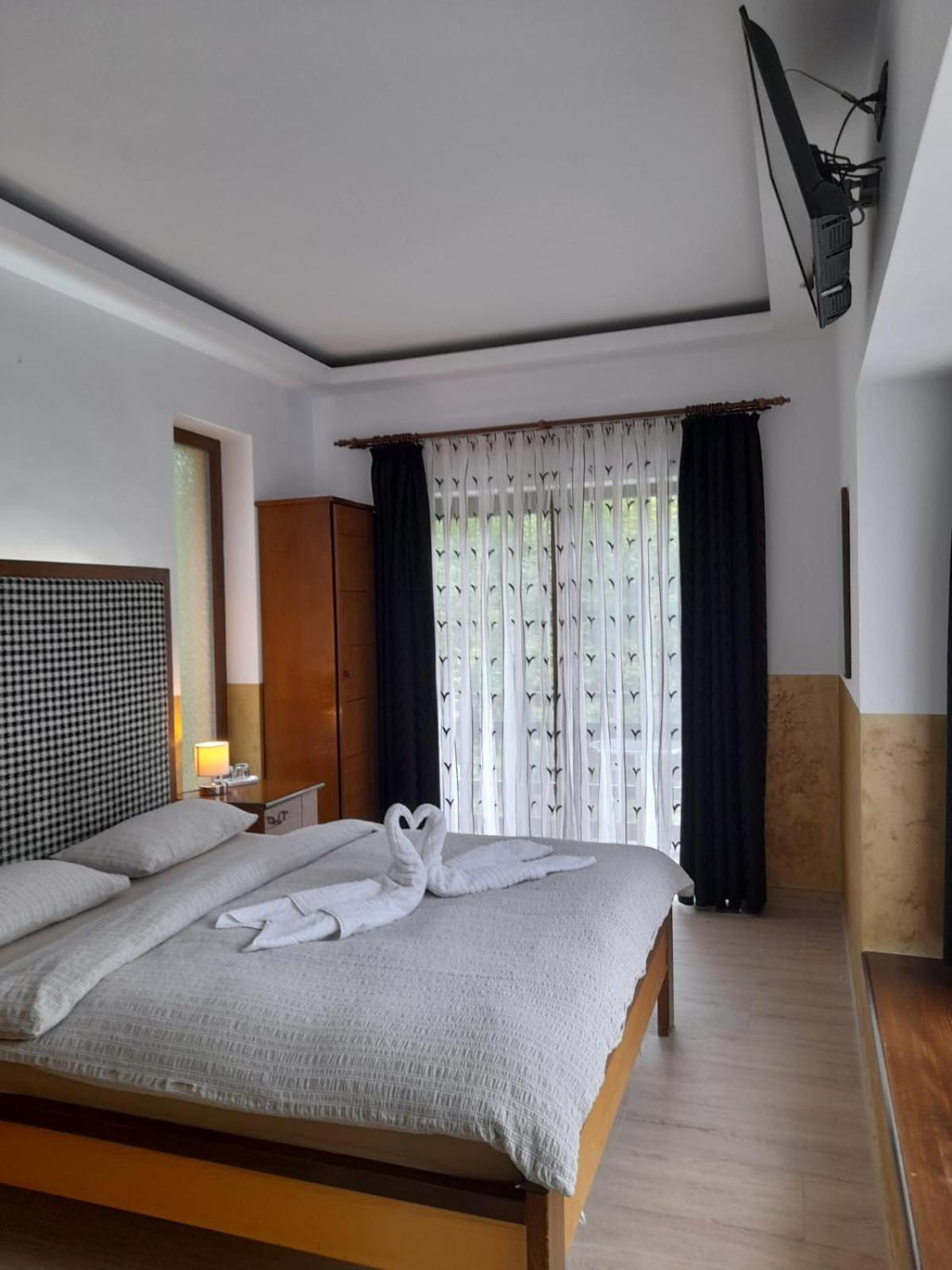 Montana Hotel Sucevita Luaran gambar