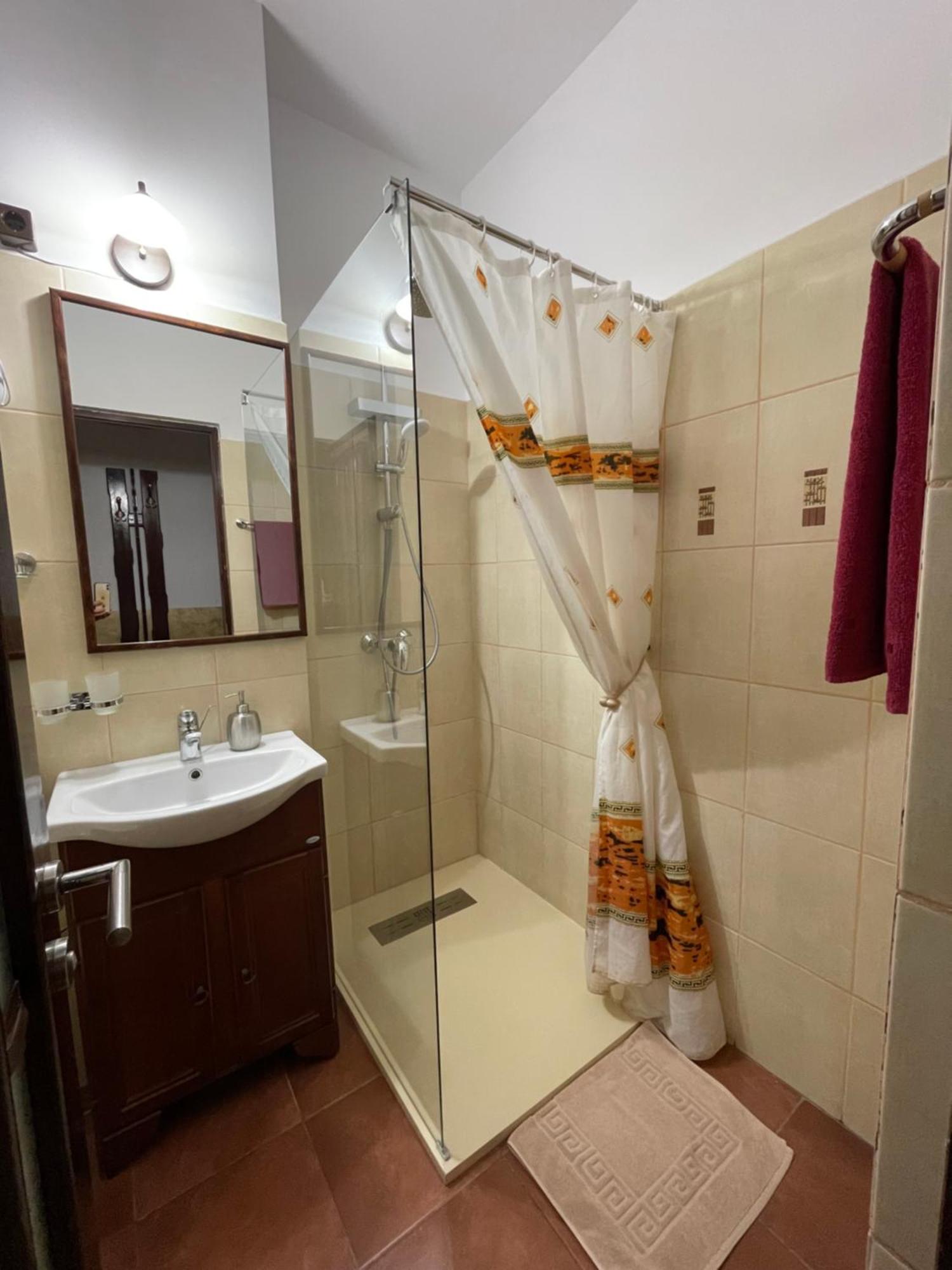 Montana Hotel Sucevita Luaran gambar