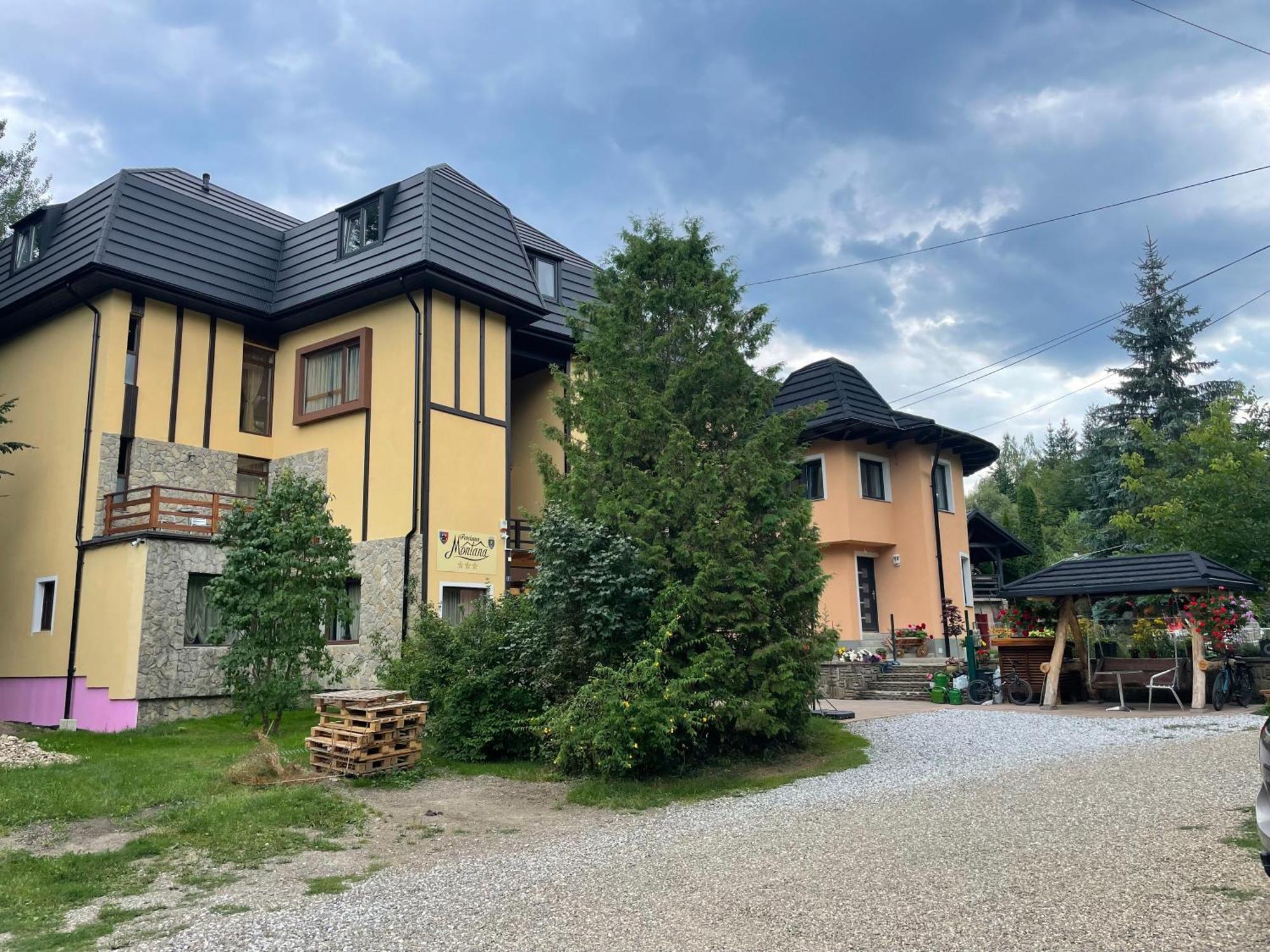 Montana Hotel Sucevita Luaran gambar